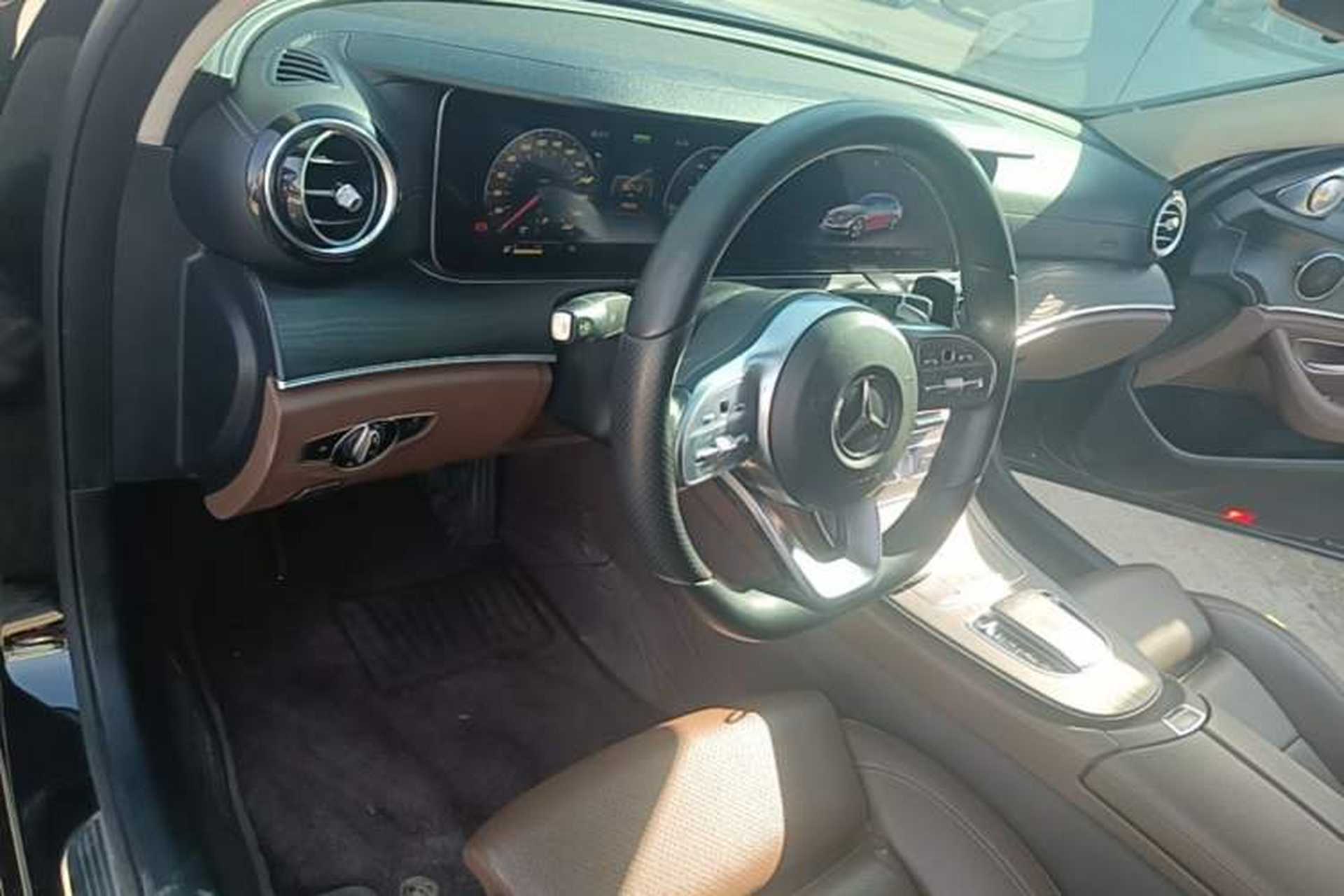 Used Mercedes-Benz E-Class 2019 E 260 L Sport 4MATIC Center Console