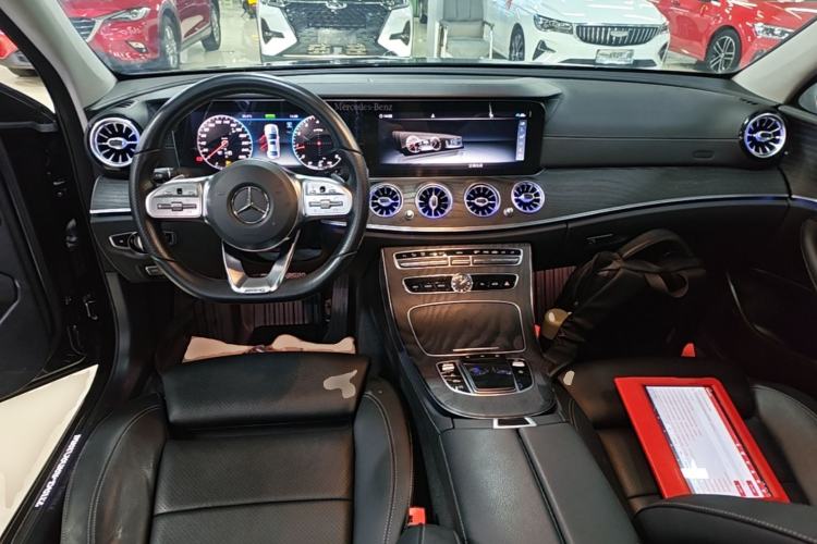 Used Mercedes-Benz E-Class 2019 E 260 L Sport Edition Center Console