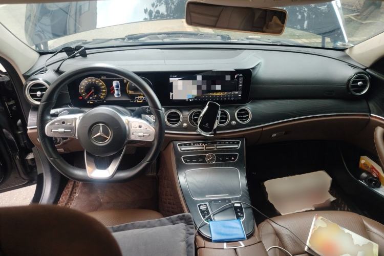 Used Mercedes-Benz E-Class 2019 Restyled E 300 L Sporty and Stylish Edition Center Console