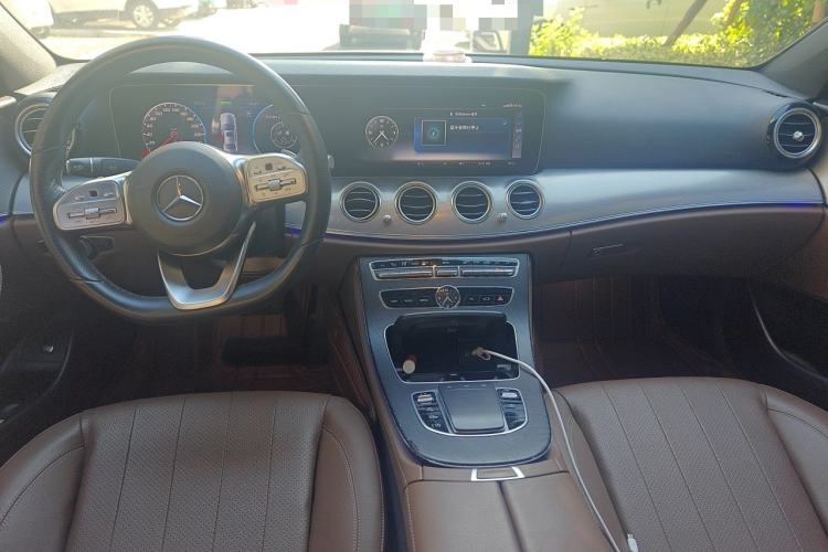 Used Mercedes-Benz E-Class 2019 E 260 Sport Edition Center Console