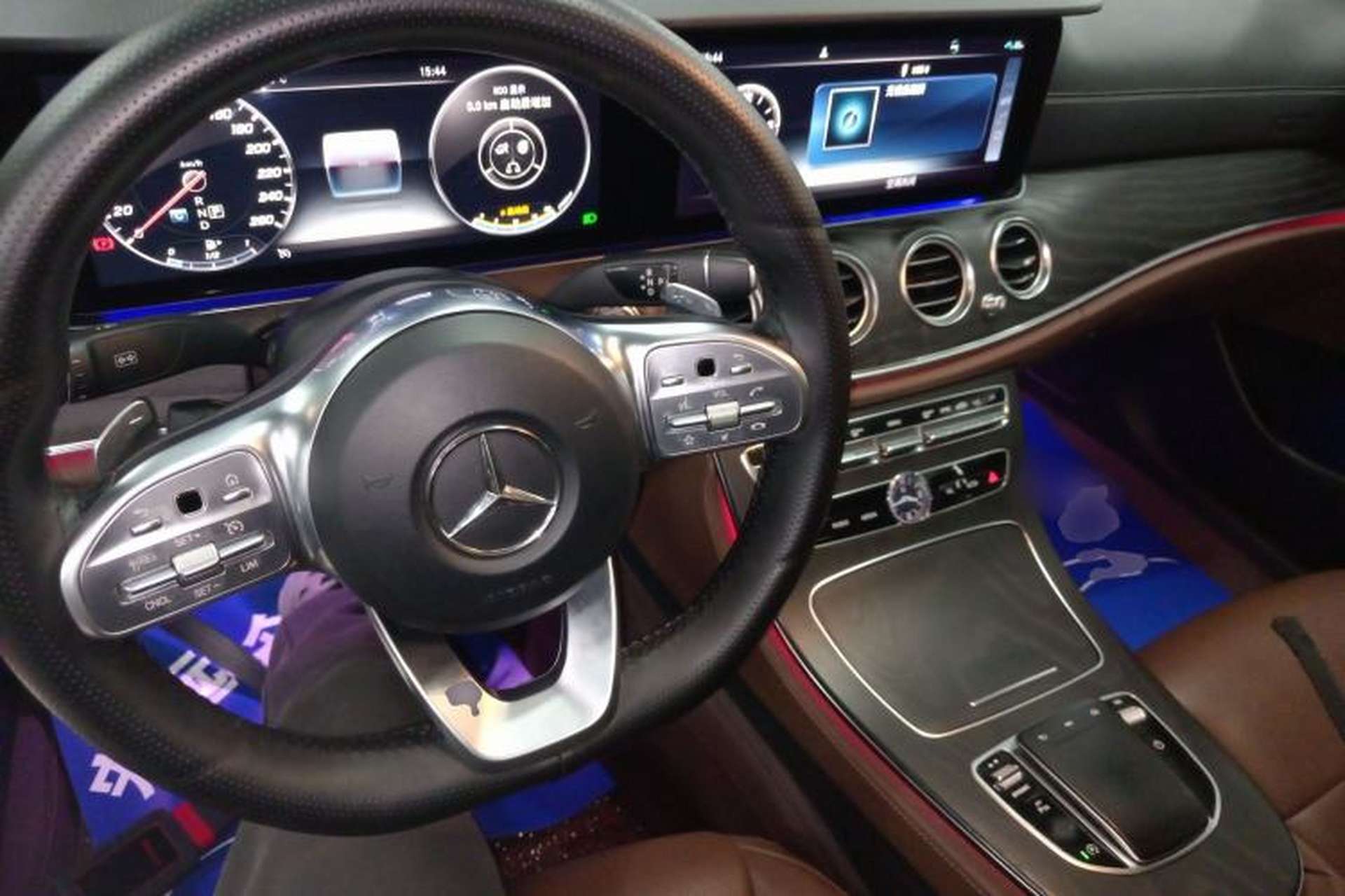 Used Mercedes-Benz E-Class 2019 Restyled E 300 L Sporty and Stylish Edition Center Console