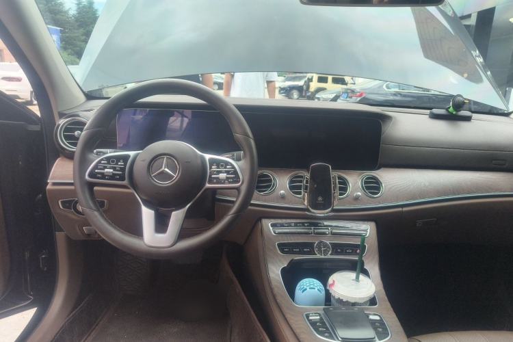 Used Mercedes-Benz E-Class 2019 E 300 L Stylish Model Center Console
