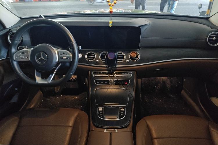 Used Mercedes-Benz E-Class 2019 E 300 L Sporty and Stylish Model Center Console