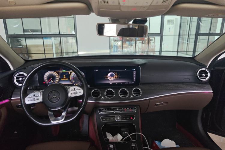 Used Mercedes-Benz E-Class 2019 E 260 L Sport Edition Center Console