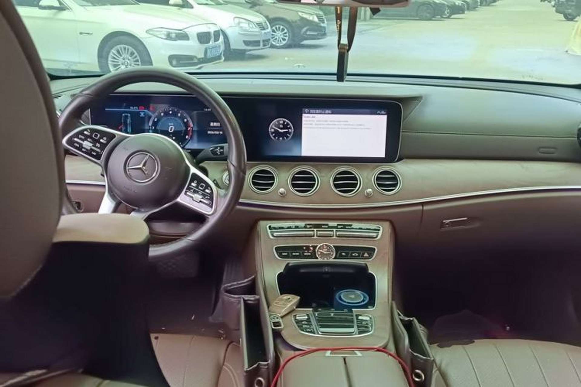 Used Mercedes-Benz E-Class 2019 Facelifted E 300 L Stylish Version Center Console