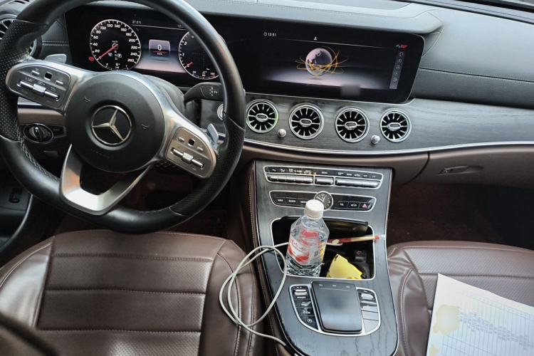 Used Mercedes-Benz E-Class 2019 Restyled E 300 L Sporty and Stylish Edition Center Console