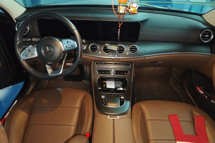 Used Mercedes-Benz E-Class 2019 Restyled E 300 L Sporty and Stylish Edition Center Console