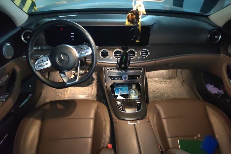 Used Mercedes-Benz E-Class 2019 Restyled E 300 L Sporty and Stylish Edition Center Console