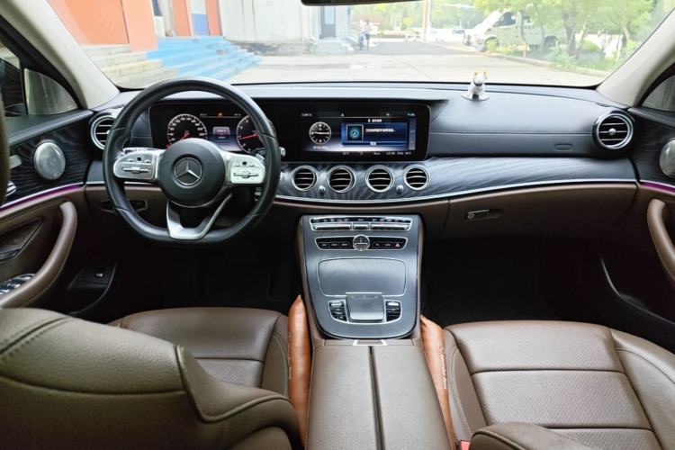 Used Mercedes-Benz E-Class 2019 E 300 L Sporty and Stylish Model Center Console