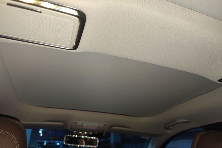 Used Mercedes-Benz E-Class 2019 E 260 L Sport Edition Center Console