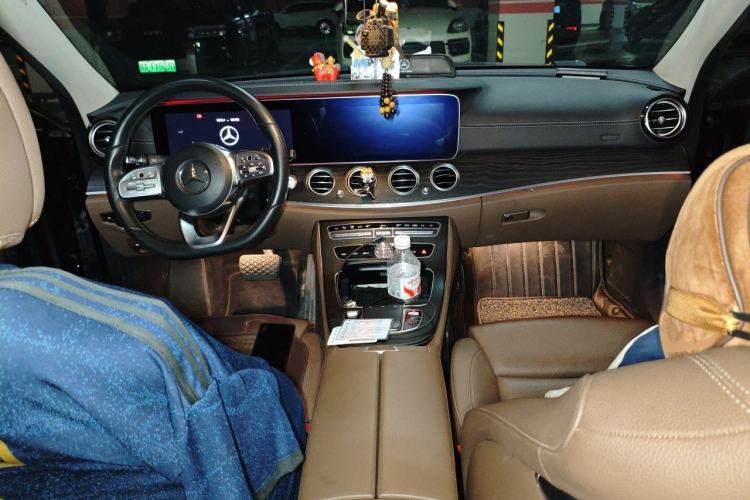 Used Mercedes-Benz E-Class 2019 E 260 L Sport Edition Center Console