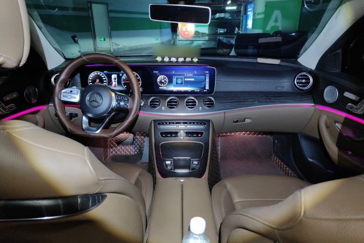 Used Mercedes-Benz E-Class 2019 Restyled E 300 L Sporty and Stylish Edition Center Console