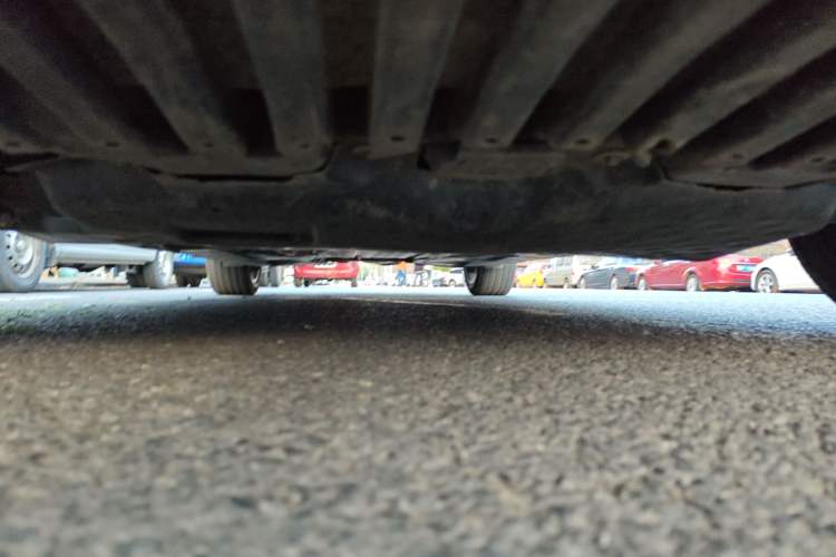 Used Mercedes-Benz E-Class 2019 E 260 L 4MATIC Chassis Front