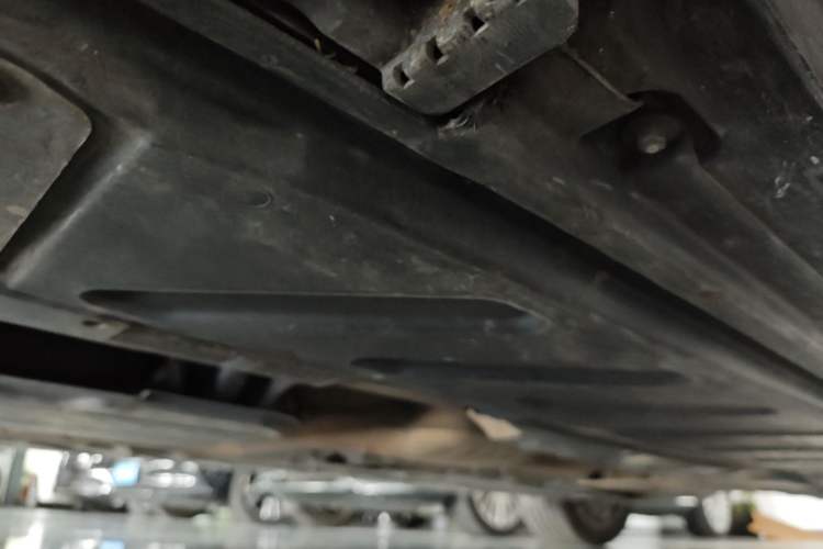 Used Mercedes-Benz E-Class 2019 E 260 L Chassis Front Left