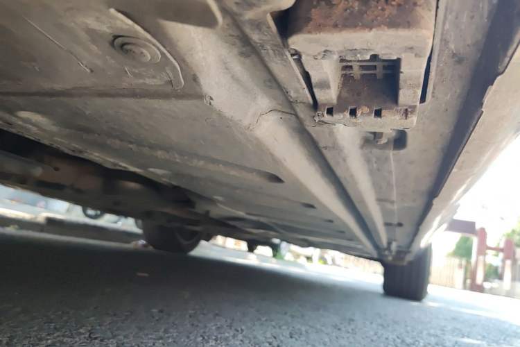 Used Mercedes-Benz E-Class 2019 E 300 L Stylish Model Chassis Front Left