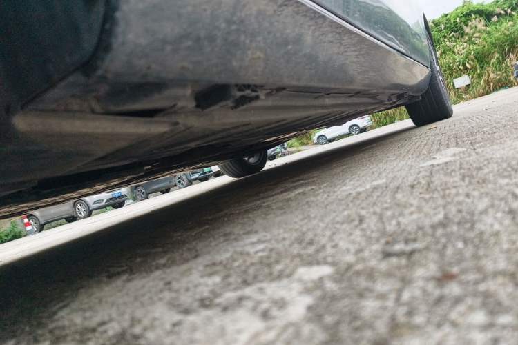 Used Mercedes-Benz E-Class 2019 E 300 L Luxury Model Chassis Front Left