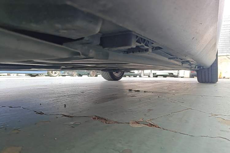 Used Mercedes-Benz E-Class 2019 E 200 L Chassis Front Left
