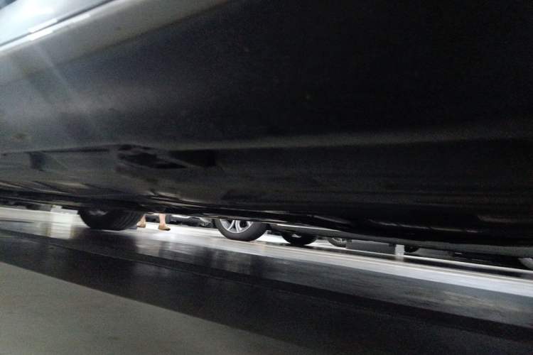 Used Mercedes-Benz E-Class 2019 E 300 L Sport Luxury Edition Chassis Front Left