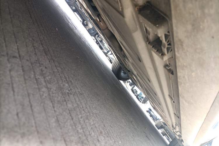 Used Mercedes-Benz E-Class 2019 E 300 L Sport Luxury Edition Chassis Front Left