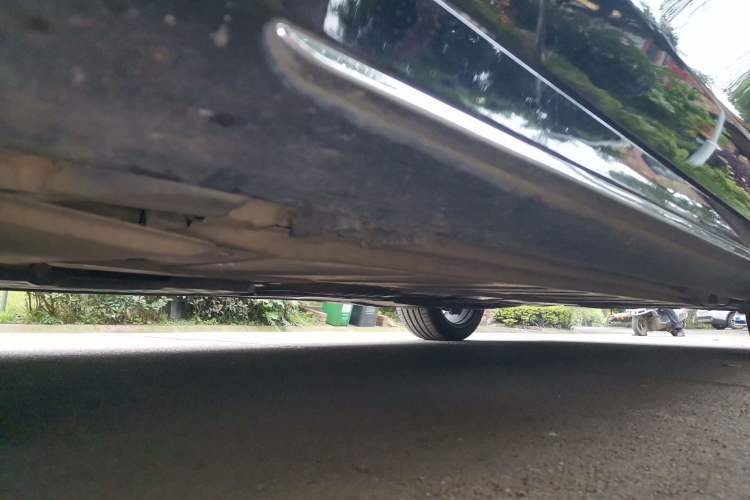 Used Mercedes-Benz E-Class 2019 E 300 L Sporty and Stylish Model Chassis Front Left