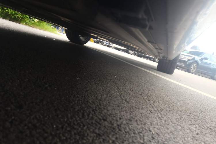 Used Mercedes-Benz E-Class 2019 E 260 L Chassis Front Left