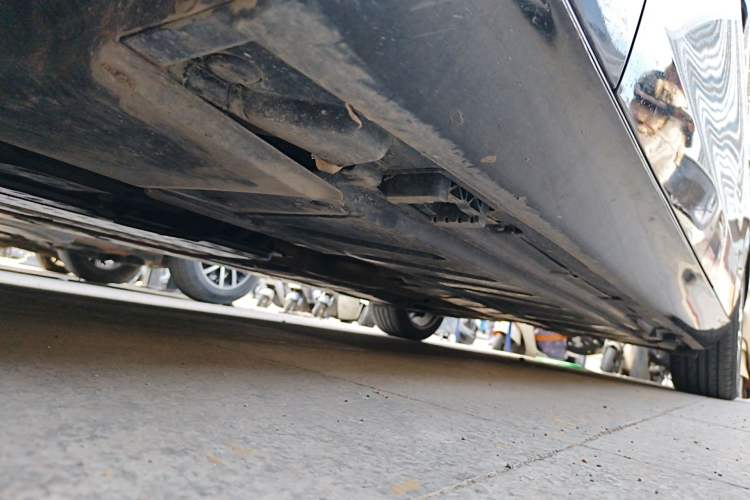 Used Mercedes-Benz E-Class 2019 E 260 L Chassis Front Left