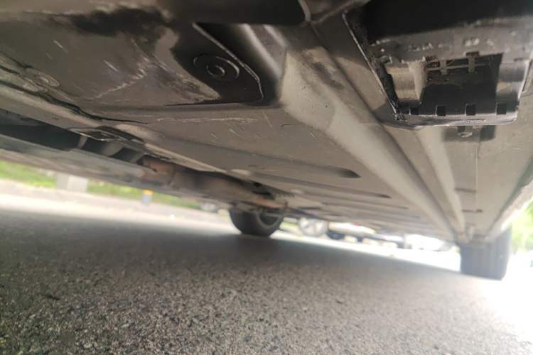 Used Mercedes-Benz E-Class 2019 E 200 L Chassis Front Left