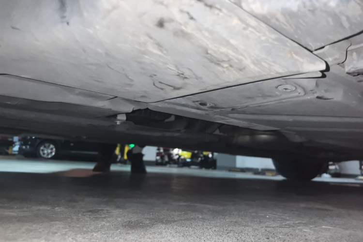 Used Mercedes-Benz E-Class 2019 E 300 L Luxury Model Chassis Front Left