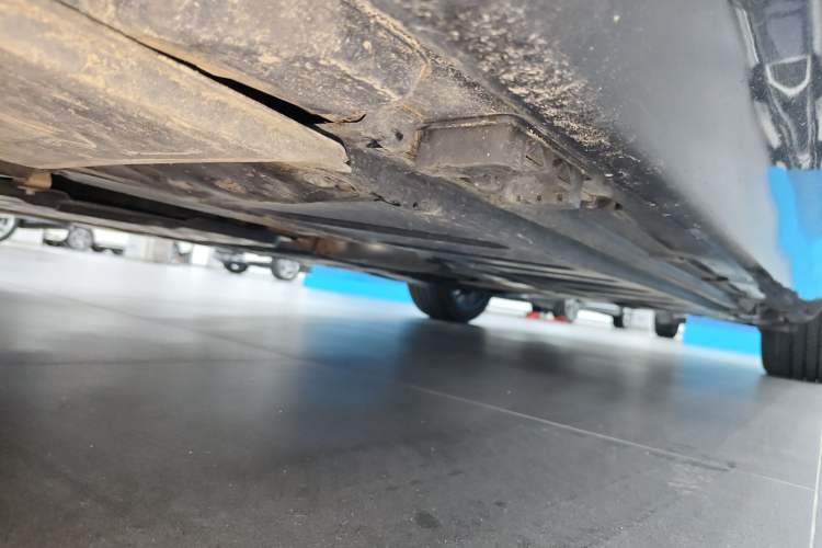 Used Mercedes-Benz E-Class 2019 E 260 L Chassis Front Left