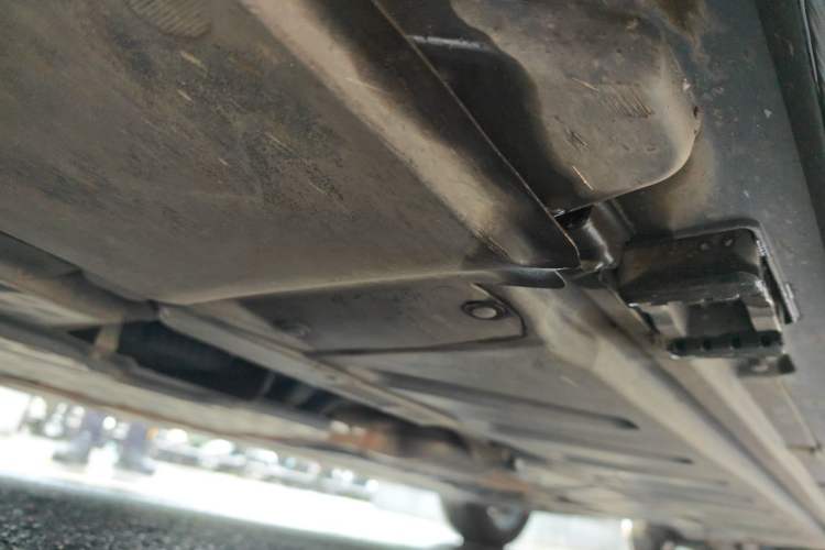Used Mercedes-Benz E-Class 2019 E 300 L Luxury Model Chassis Front Left