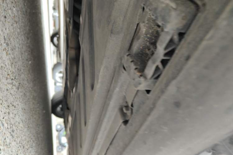Used Mercedes-Benz E-Class 2019 E 200 L 4MATIC Chassis Front Left