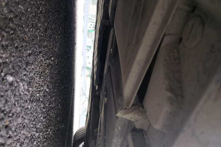 Used Mercedes-Benz E-Class 2019 E 200 L Sport Edition Chassis Front Left
