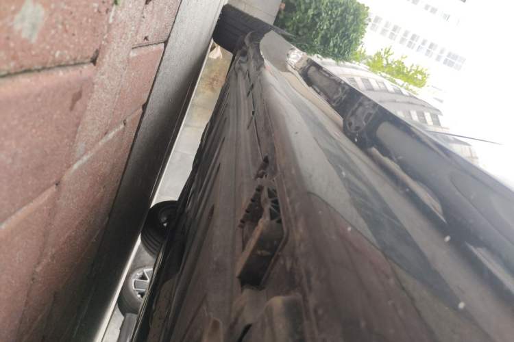 Used Mercedes-Benz E-Class 2019 E 300 L Luxury Model Chassis Front Right