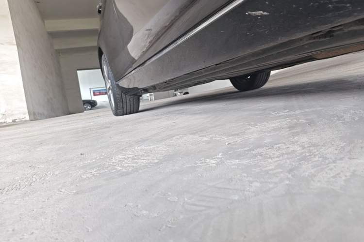 Used Mercedes-Benz E-Class 2019 Restyled E 300 L Luxury Edition Chassis Front Right