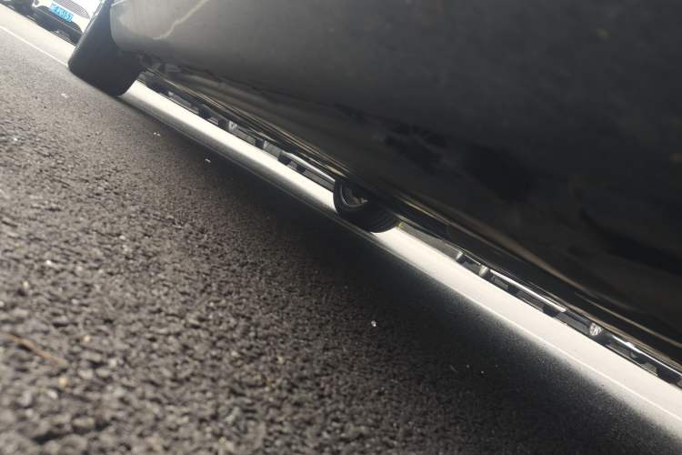 Used Mercedes-Benz E-Class 2019 E 260 L Chassis Front Right