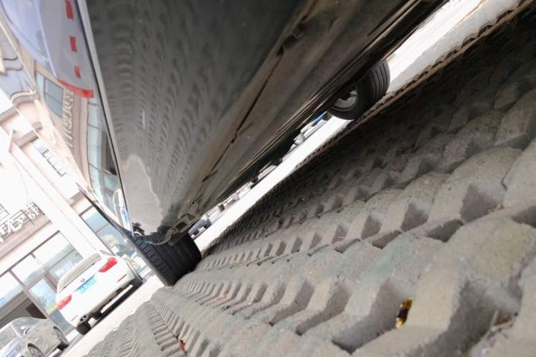 Used Mercedes-Benz E-Class 2019 E 200 L Chassis Front Right