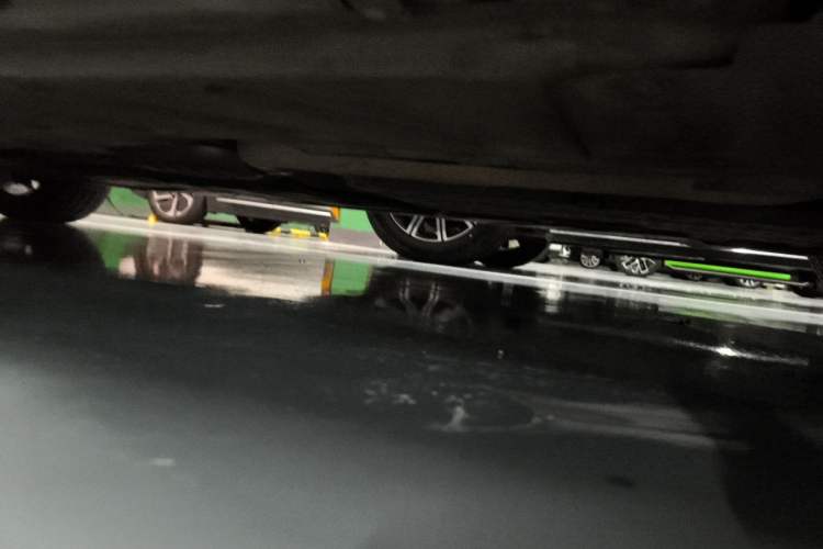 Used Mercedes-Benz E-Class 2019 E 260 L Chassis Front Right