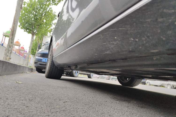 Used Mercedes-Benz E-Class 2019 E 200 L Chassis Front Right