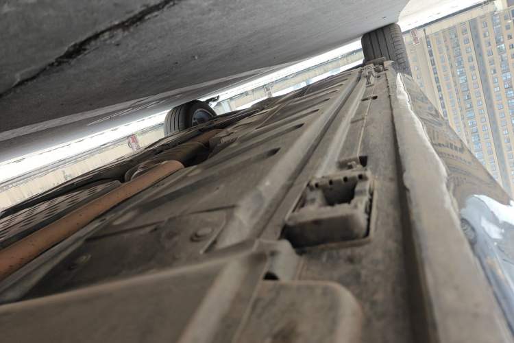 Used Mercedes-Benz E-Class 2019 E 260 L Chassis Front Right