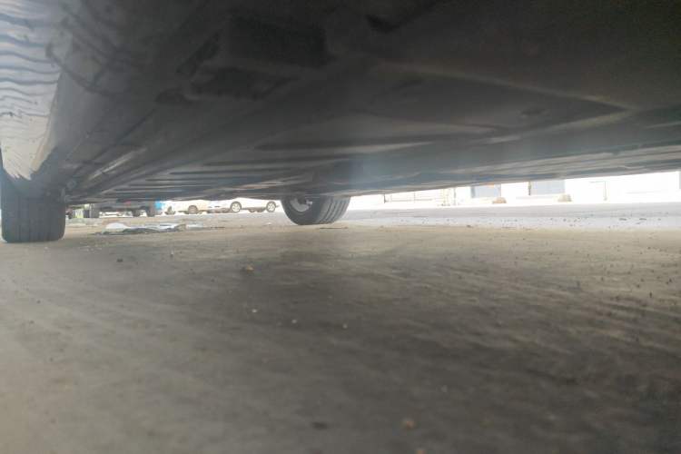 Used Mercedes-Benz E-Class 2019 E 260 L Chassis Front Right