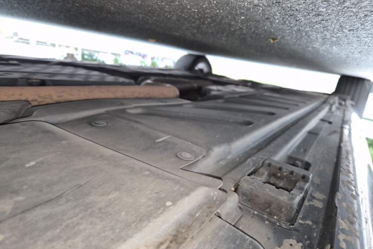 Used Mercedes-Benz E-Class 2019 E 300 L Luxury Model Chassis Front Right