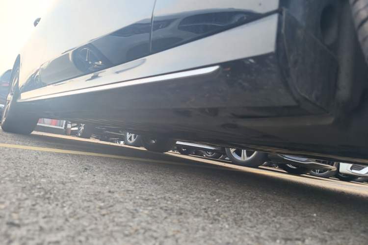 Used Mercedes-Benz E-Class 2019 Restyled E 300 L Sport Luxury Edition Chassis Front Right