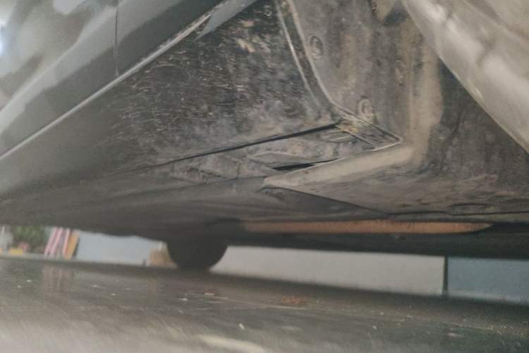 Used Mercedes-Benz E-Class 2019 E 200 L 4MATIC Chassis Front Right
