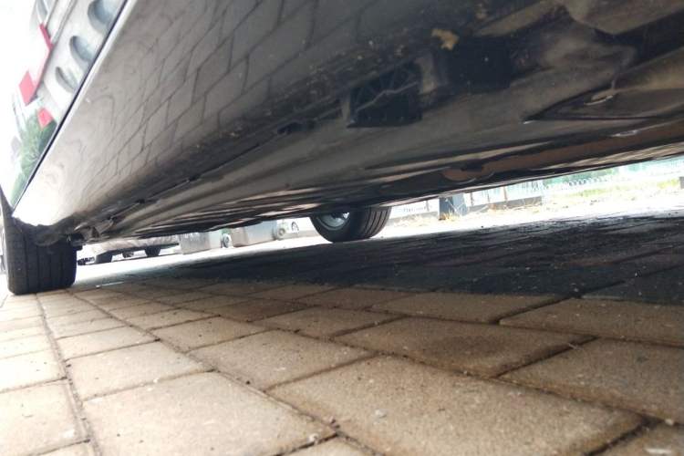 Used Mercedes-Benz E-Class 2019 Restyled E 300 L Luxury Edition Chassis Front Right