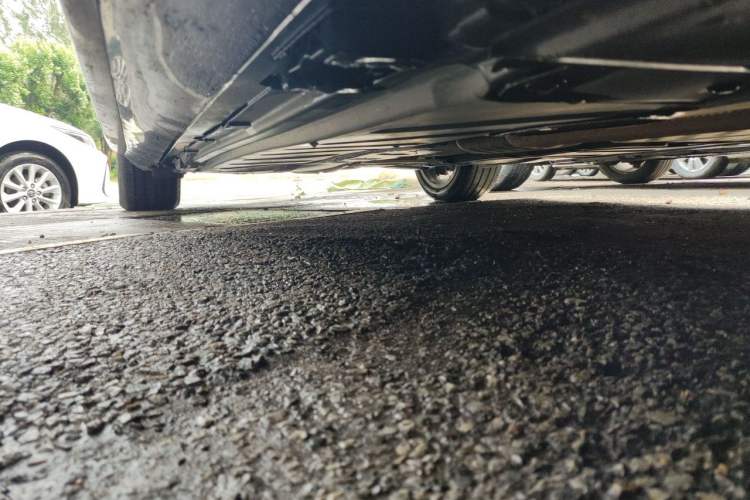 Used Mercedes-Benz E-Class 2019 Restyled E 300 L Sport Luxury Edition Chassis Front Right