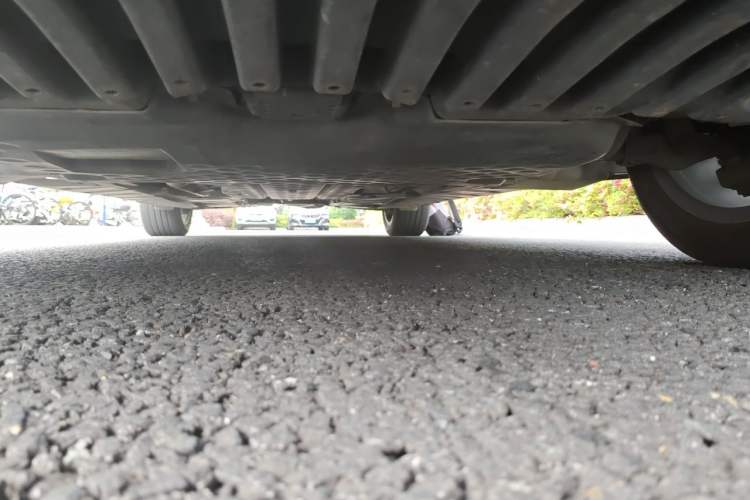 Used Mercedes-Benz E-Class 2019 E 260 L 4MATIC Chassis Front