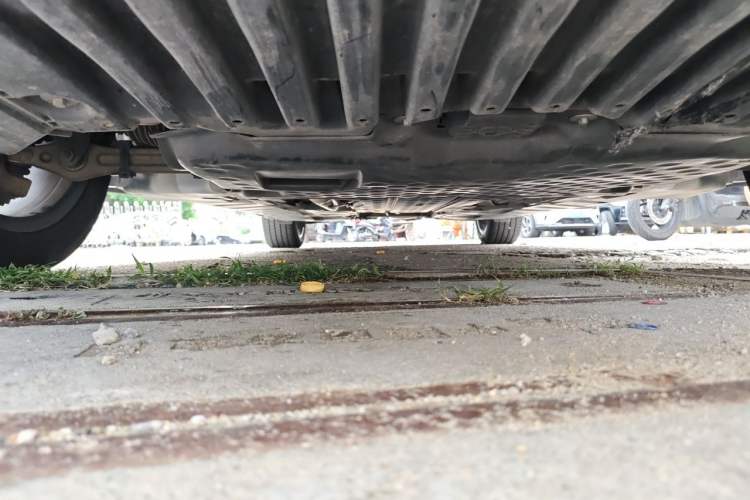 Used Mercedes-Benz E-Class 2019 E 260 L 4MATIC Chassis Front