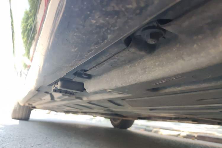 Used Mercedes-Benz E-Class 2019 E 300 L Stylish Model Chassis Rear Left