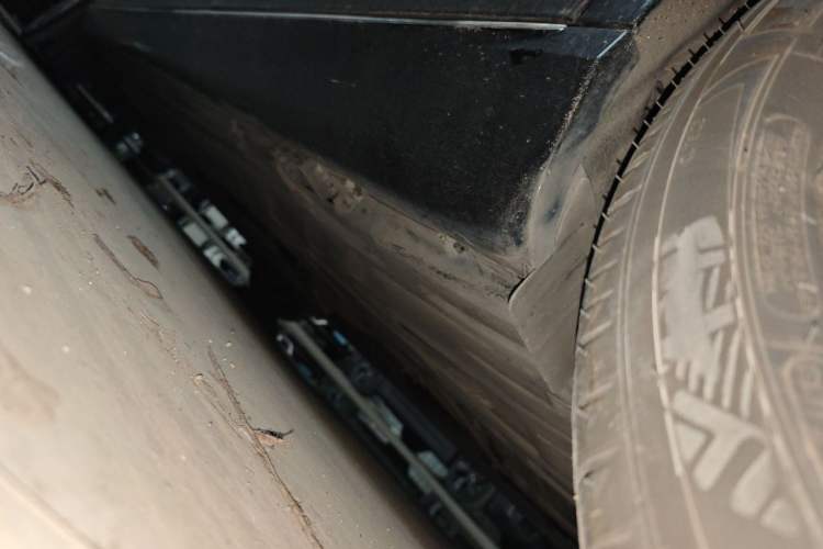 Used Mercedes-Benz E-Class 2019 E 200 L Chassis Rear Left
