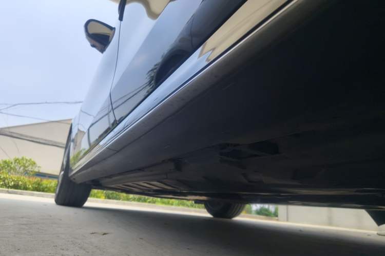 Used Mercedes-Benz E-Class 2019 E 300 L Sporty and Stylish Model Chassis Rear Left